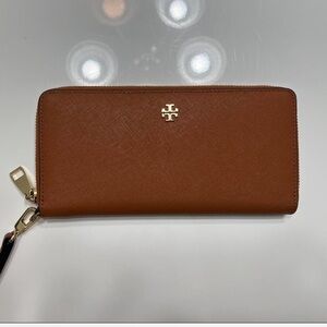 Tory Burch Camel Wristlet